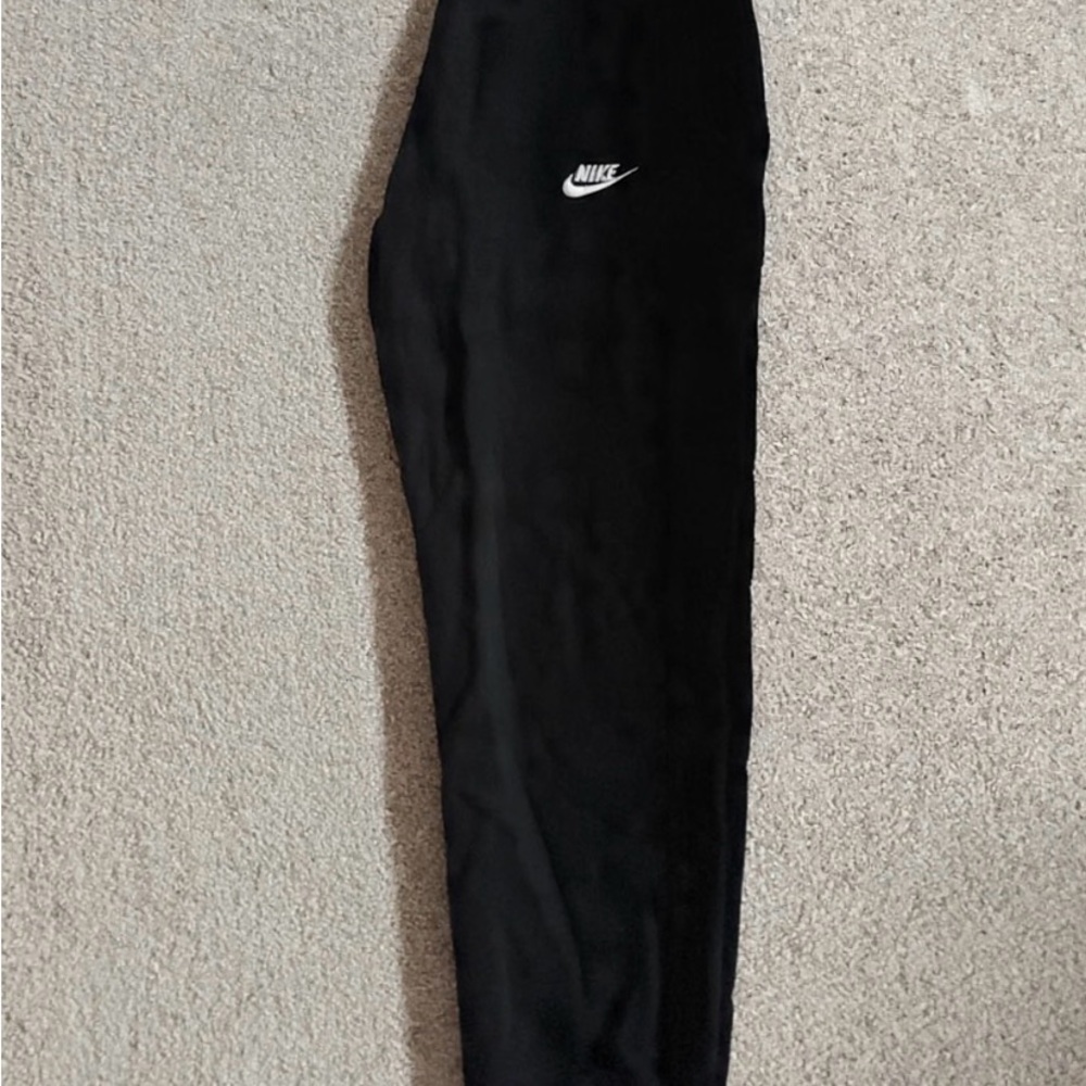 Nike Sportswear Club Fleece Joggers - Picture 4 of 5